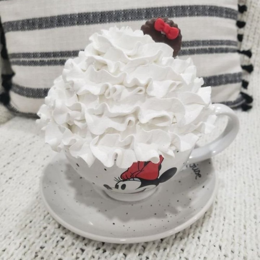 Pip Posh Design Faux Décor Disney's Minnie Mouse Tea Cup and Whipped Topper
